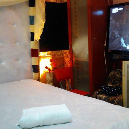 Back Packer Guest Home Zhubei Exterior foto