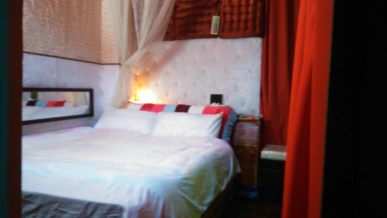 Back Packer Guest Home Zhubei Exterior foto